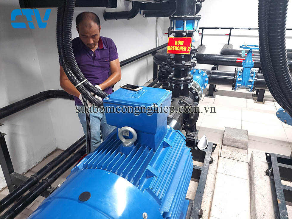 Dịch vụ sửa máy bơm nước công nghiệp Hà Nội – Gọi là có mặt ngay